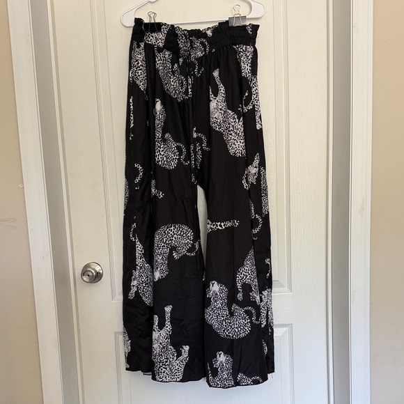 Black and White Leopard Print Flowy Pants Shein Curve Size 2X - Picture 1 of 9
